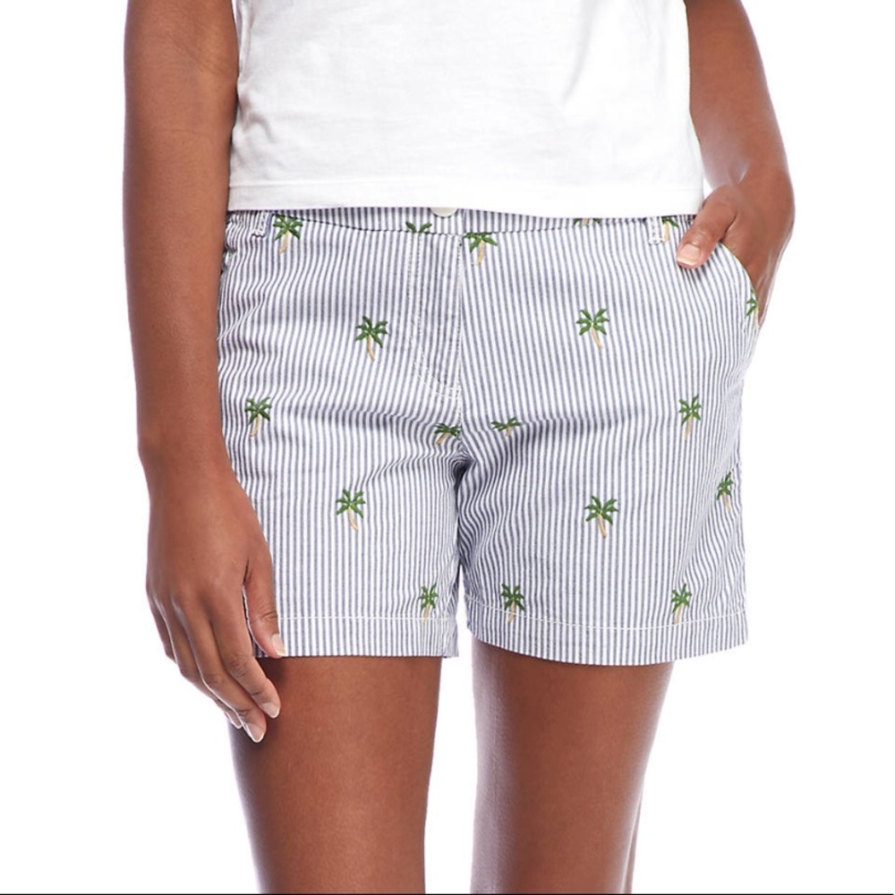 🌴EUC🌴 Crown & Ivy 💙 Caroline Shorts with Pinstripes & Embroidered Palm Trees